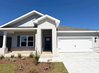 8056 Fir Tree Dr, Milton, FL 32583