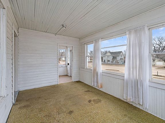 3rd image of 508 S Prairie Ave