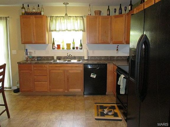 5th image of 14 Parkway Dr