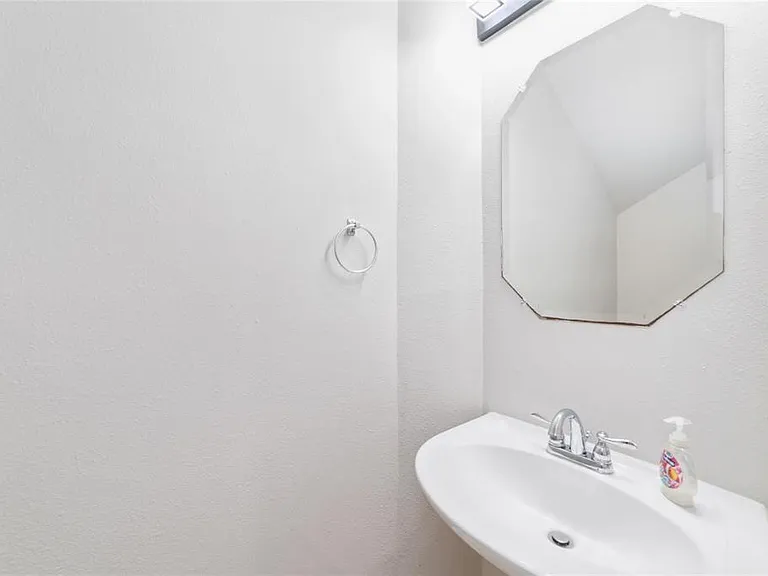 457 Corridor Way — Photo 18