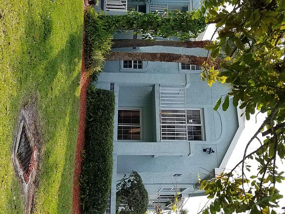 2nd image of 1629 SE Green Acres Cir #204-AA204