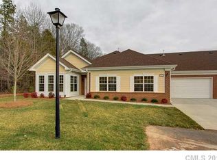 1966 McKirkland Ct #27D, Matthews, NC 28105