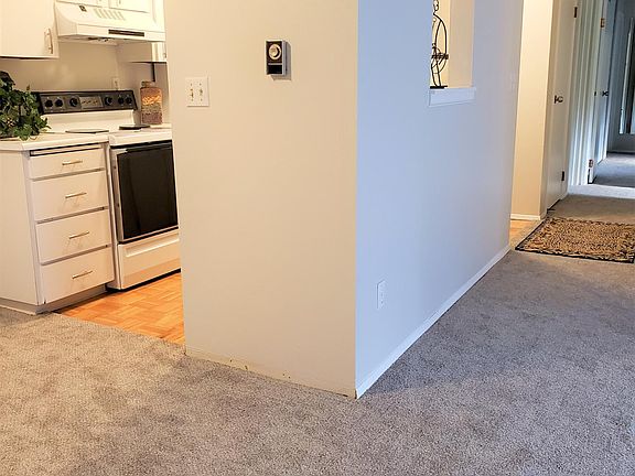 5th image of 4501 Grandview Dr W #3XX