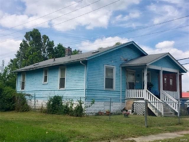 1st image of 527 N 41st St