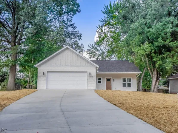 3078 Greenhill Rd, Akron, OH 44319