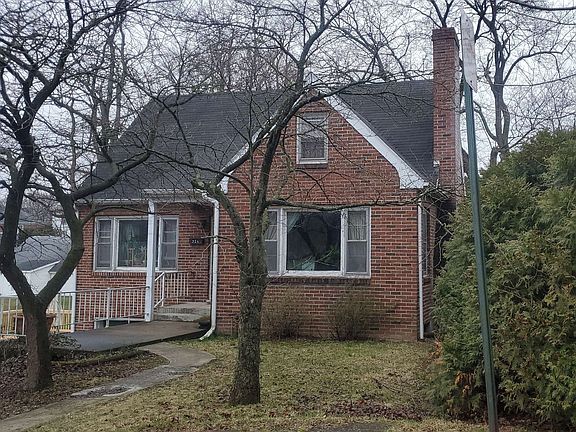 2nd image of 326 Hepburn St