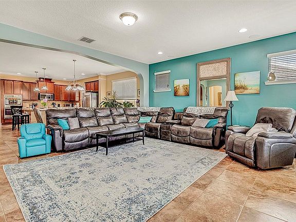 Spacious Family Room