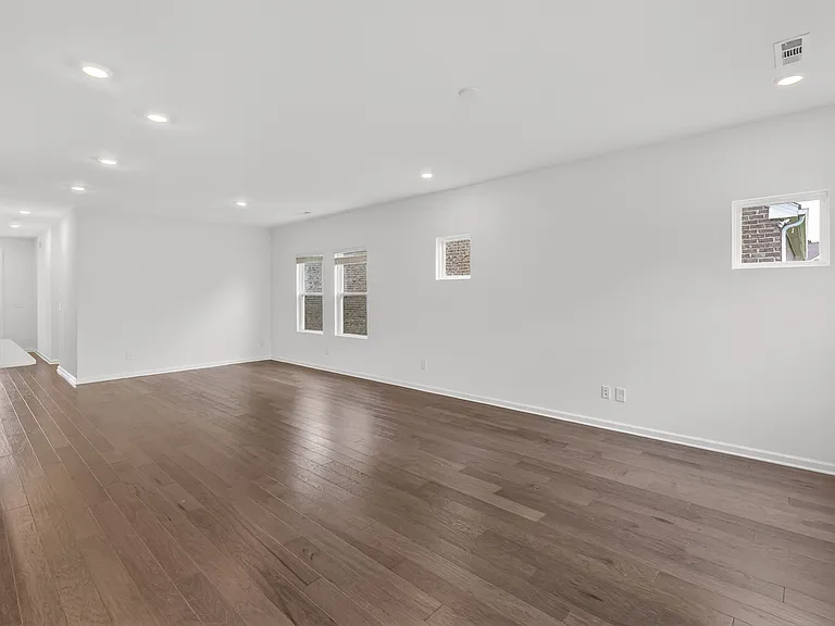 4909 Russell David Dr — Photo 14