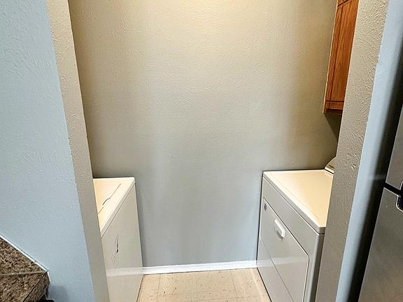 5th image of 2602 SW D Ave APT C