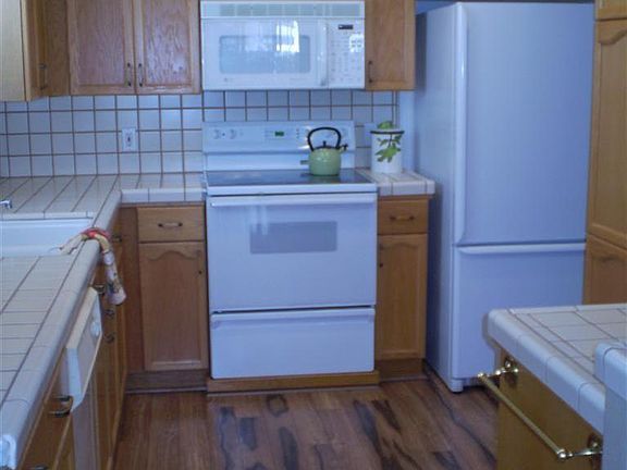 2nd image of 7446 N Hayston Ave