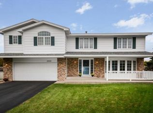 10554 Maryland Cir S, Minneapolis, MN 55438