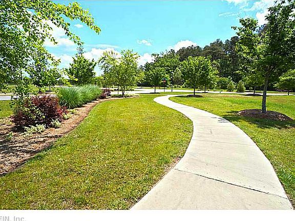 3rd image of 2900 Preston Dr