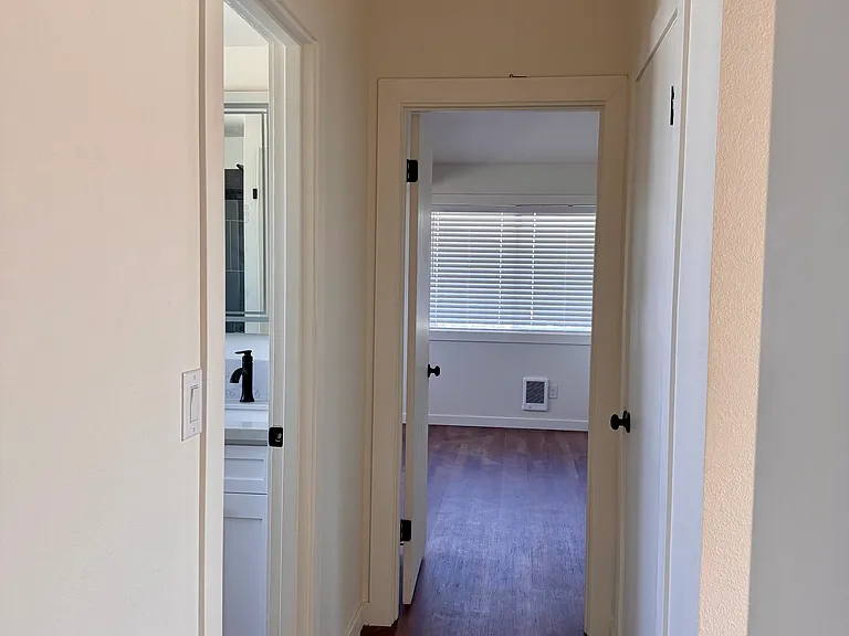 5000 Broadway St #9 — Photo 8