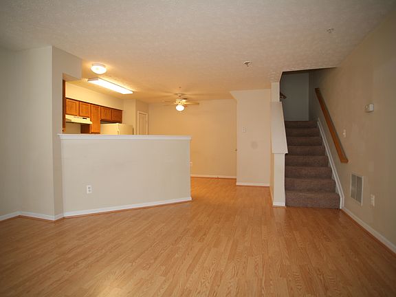 4th image of 1817 Hillwood Ct