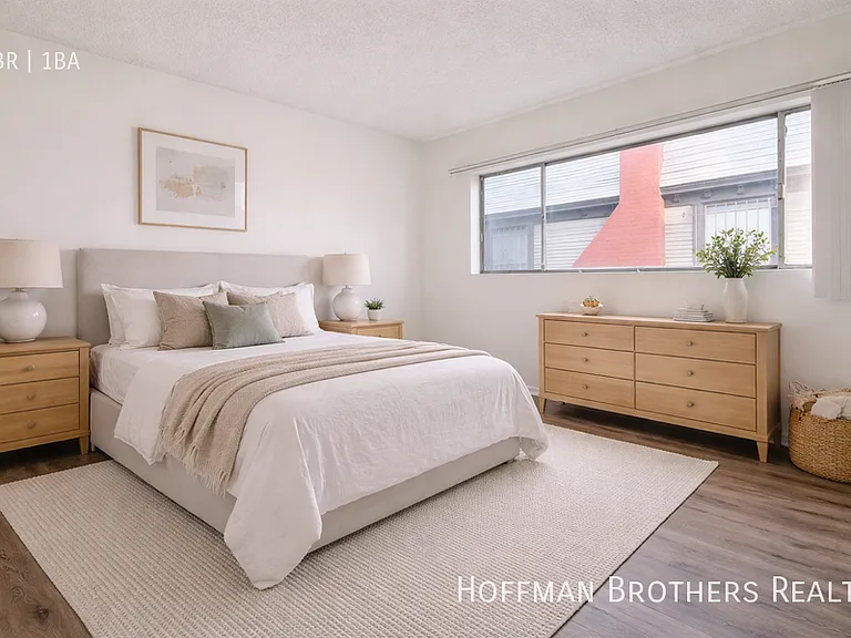 1819 S Oxford Ave #16 — Photo 4