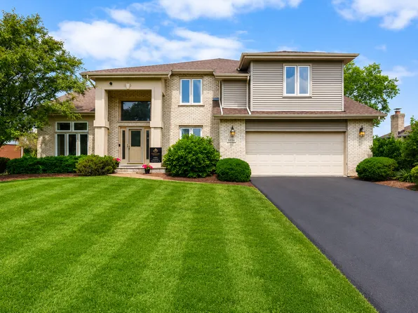 8936 Charrington Dr, Frankfort, IL 60423