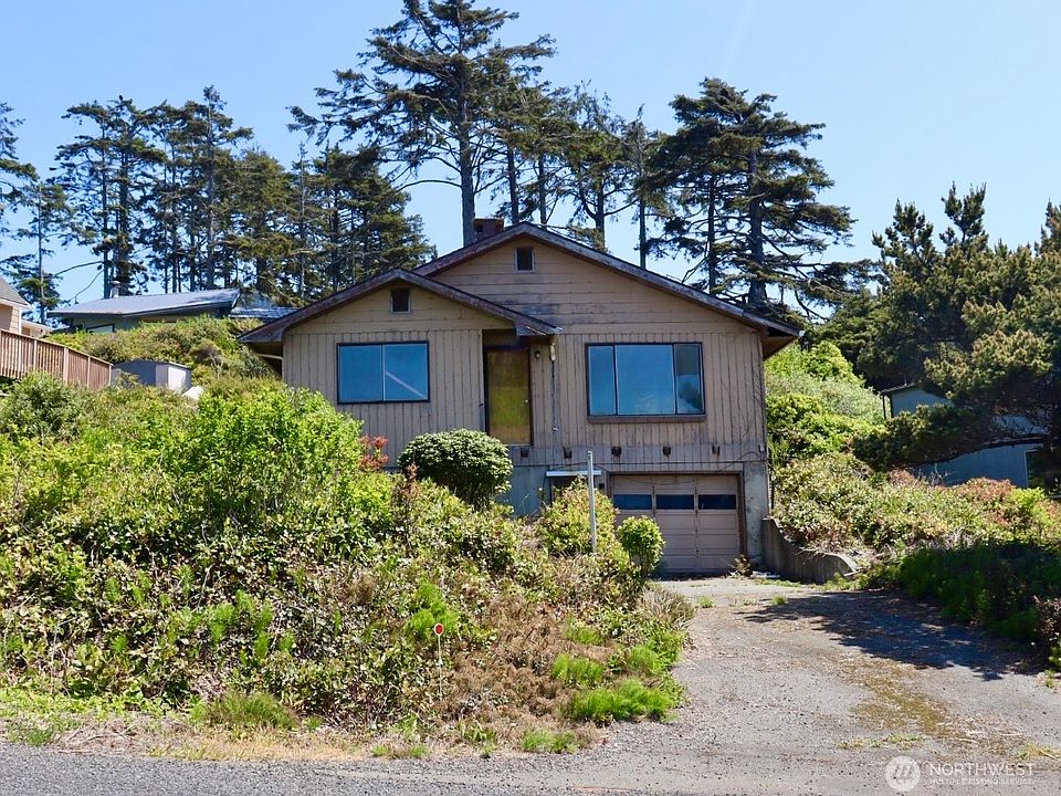 1st image of 31 Diamond Drive