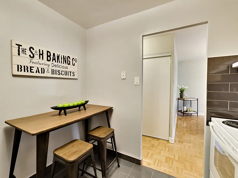 660 Briar Hill Ave #103 — Photo 44