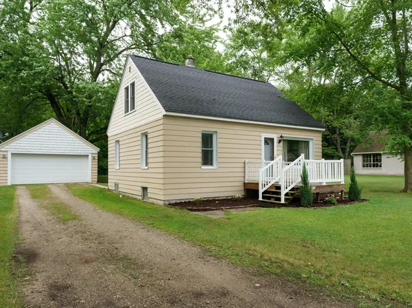 3226 Maple Ave, Kalamazoo, MI 49048