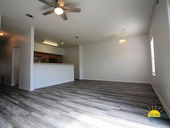 2nd image of 1022 Anniston Ct