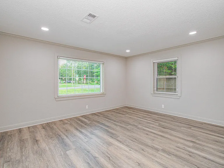 1801 Benbow Way — Photo 28