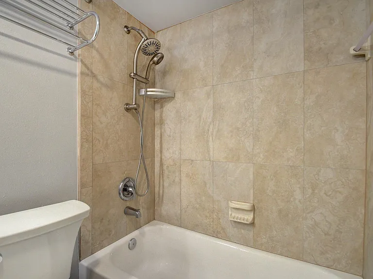 890 N Federal Hwy #103 — Photo 23