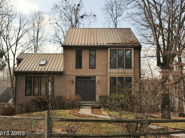 6531 Walter Dr, Alexandria, VA 22315