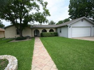 180 Turkey Run, Meadowlakes, TX 78654
