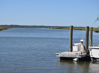 6852 McCants Rd, Wadmalaw Island, SC 29487