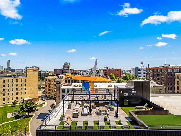 3,000 SQFT Rooftop Patio