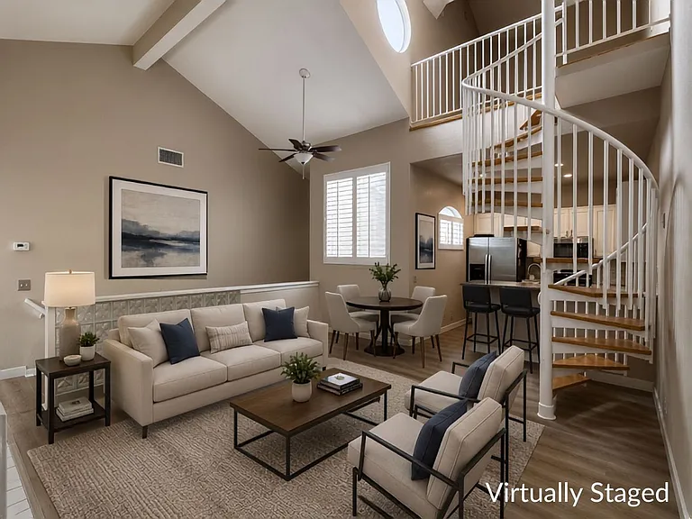 7205 Calabria Ct #7 — Photo 2