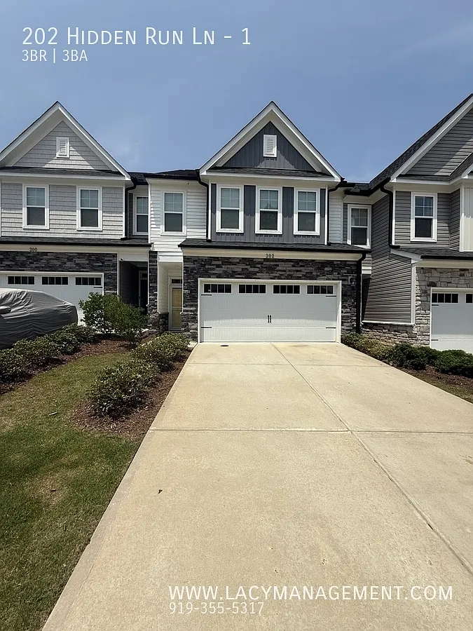 3 bed, 2.5 bath, 1800 sqft, $1,995 — Photo 2