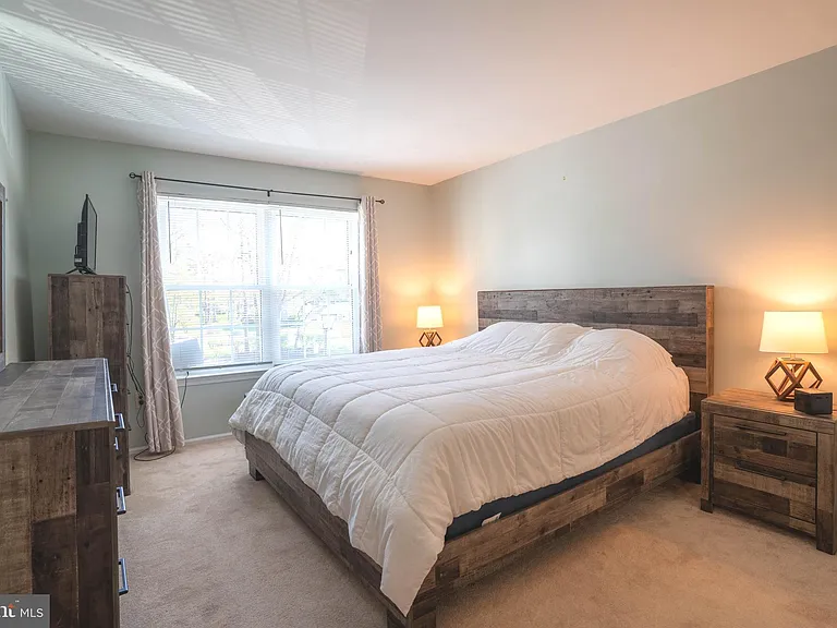 27 Chambord Ct — Photo 12