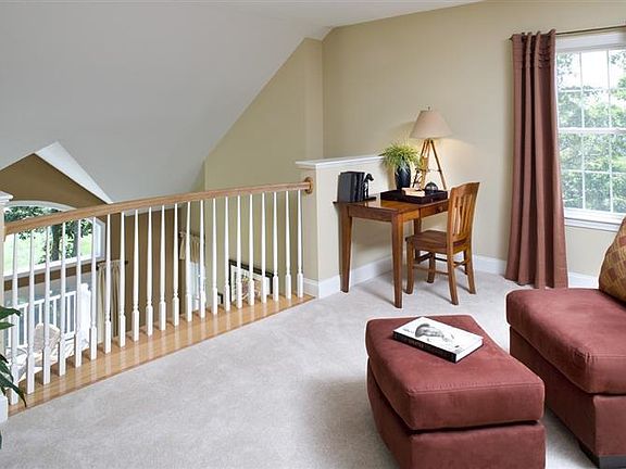 4th image of 8 Amberwood Court #218