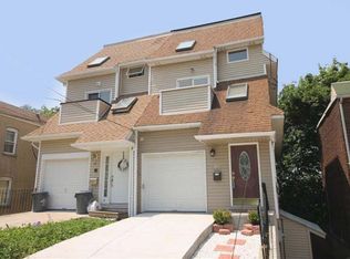 39 Chester Pl, Staten Island, NY 10304