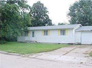 240 Circle Dr, Rising City, NE 68658