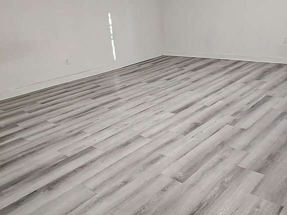 5th image of 3287 N Acacia Ave #Adu