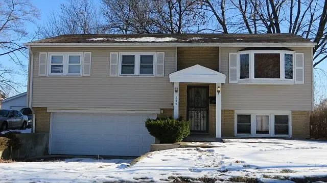 809 Union Dr photo 1