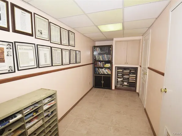 83-28 Abingdon Road image 23 of 34