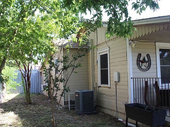 3rd image of 2311 Bridge St