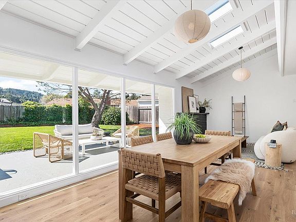 3rd image of 265 Cardinal Road