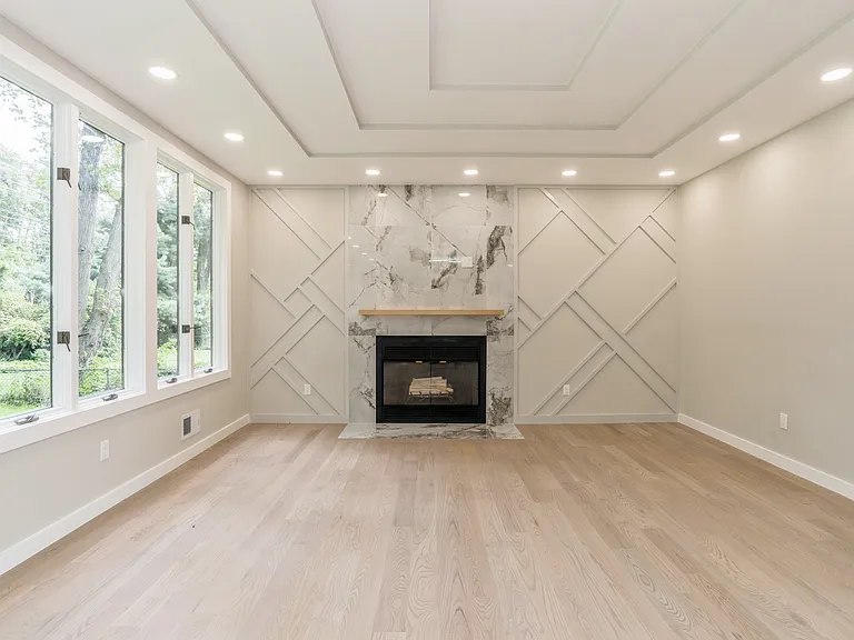 66 E Gramercy Pl — Photo 8