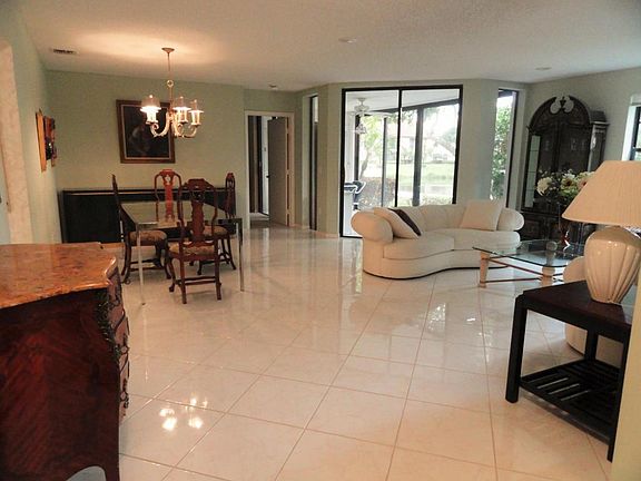 3rd image of 5139 Europa Dr APT E