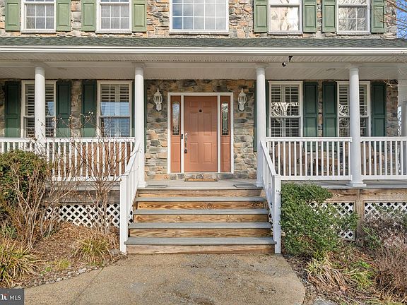 5th image of 1511 Larkspur Ct