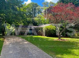 5025 Scenic View Dr, Birmingham, AL 35210