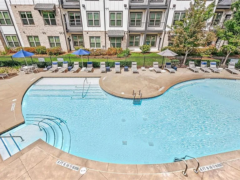 800 Millwood Ln #902-218 — Photo 40