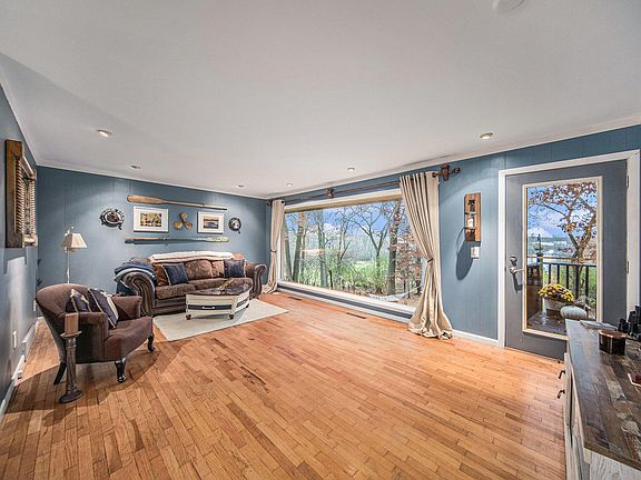 5th image of 1739 Park Dr