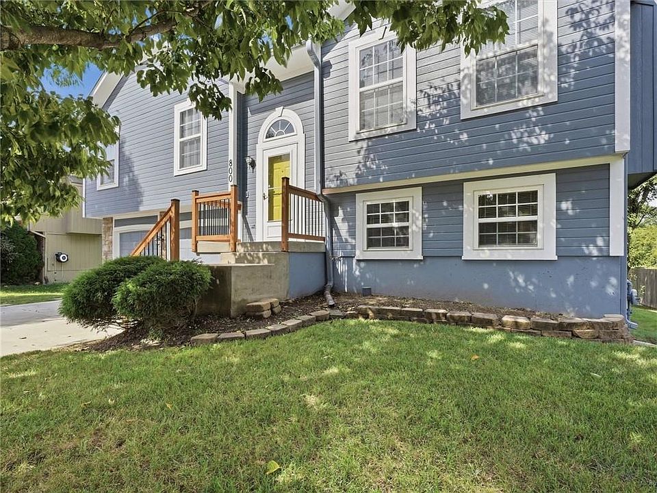 1st image of 800 Garnes St