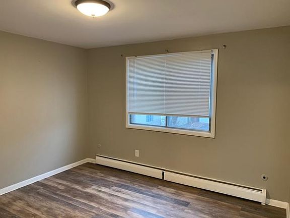 5th image of 1209 Kenmore Ave