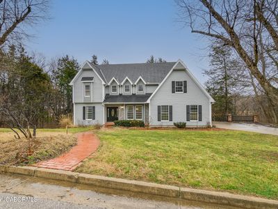 726 Hobbs Rd, Jefferson City, MO, 65109